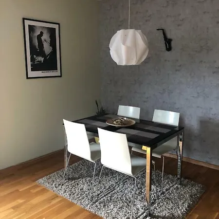 Modern Central With Gorgeous Mountain View Апартаменти Скоп'є